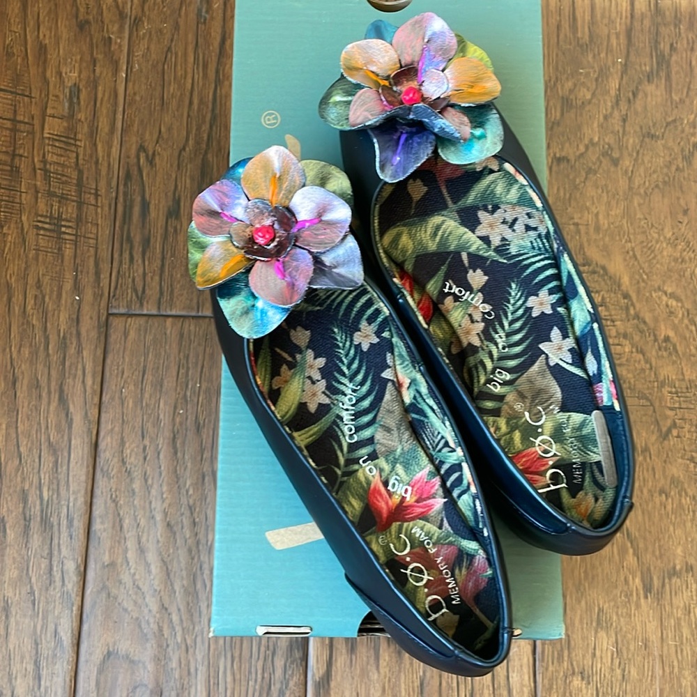 New Bocshoes Peony flat